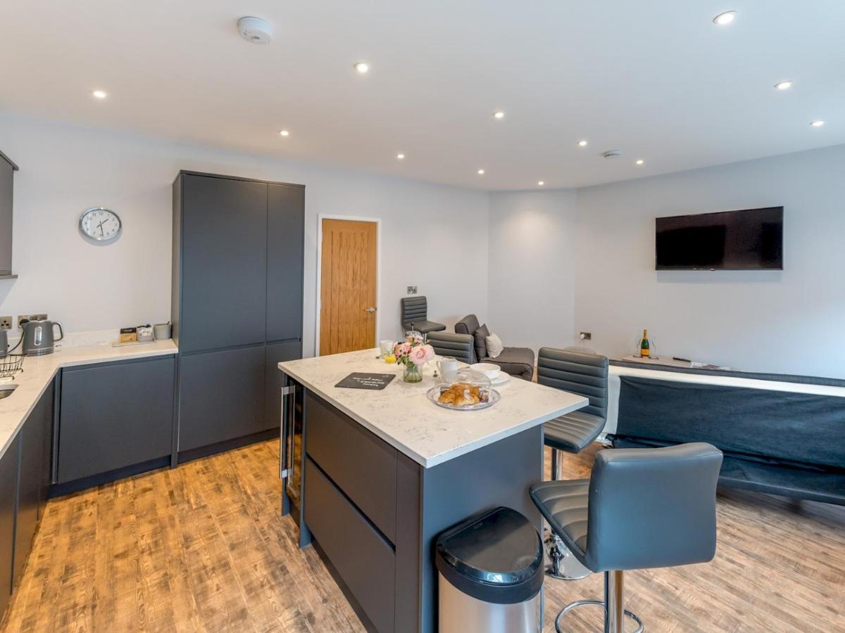 Pass The Keys 5A One Bedroom Modern Town Centre Apartment Shrewsbury Exteriör bild